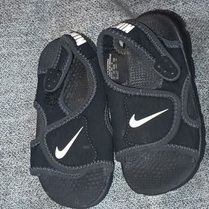 Nike, Sandals 7c